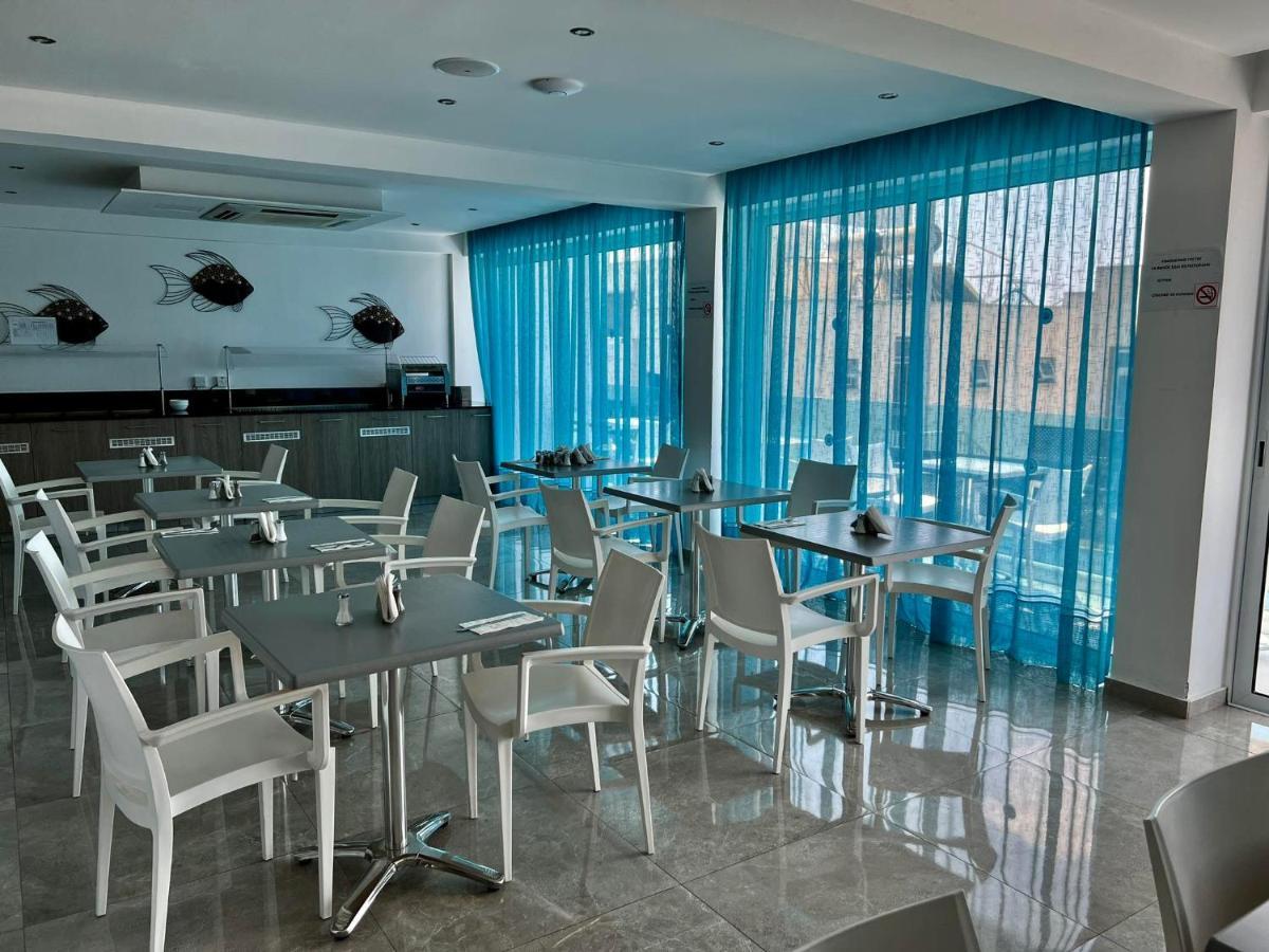 Sunny Blue Hotel Ayia Napa Exteriör bild